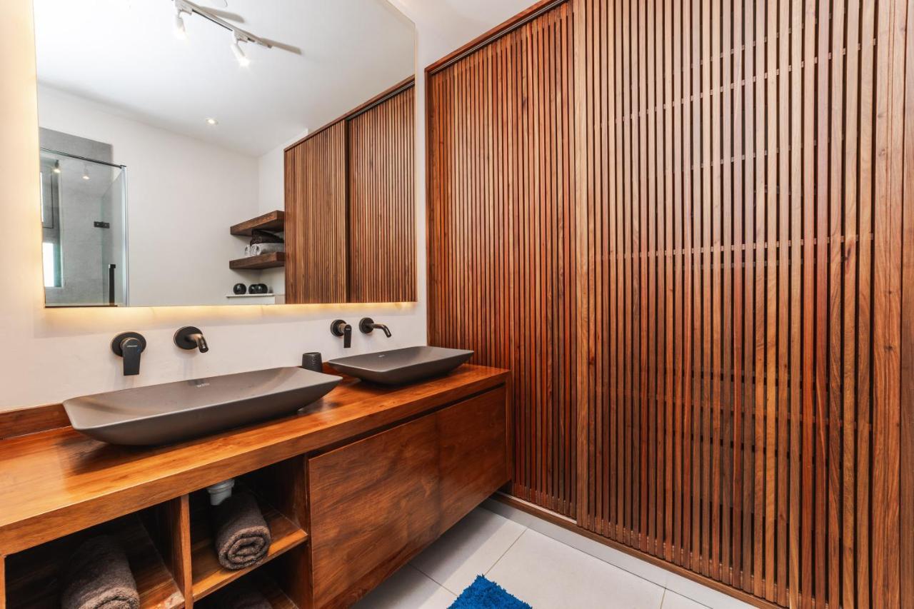 Ocean Terraces Apt A1 - Your Beachfront Bliss - Brand New Poste Lafayette 외부 사진